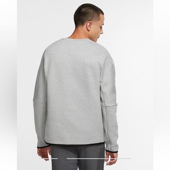 Nike Tech Grey Crew Neck - Picture 3 of 3